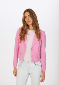 Блейзер Блейзер