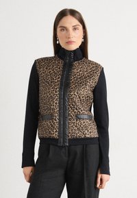 Вязаная кофта Вязаная кофта