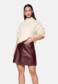 Пуловер Пуловер