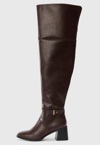 Высокие сапоги Высокие сапоги