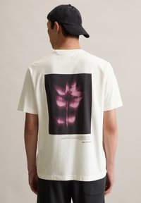 Футболка Футболка