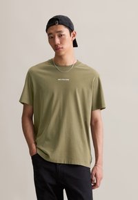 Футболка Футболка