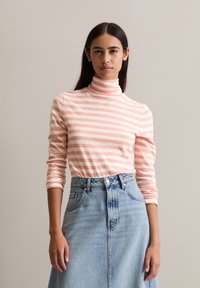 Майка Майка