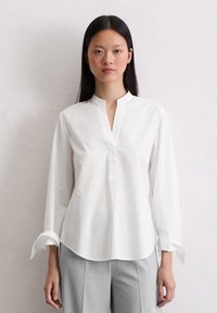 Блузка Блузка