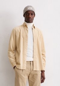 Рубашка Рубашка