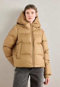 Пуховик Пуховик