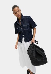 Джинсовая жилетка Джинсовая жилетка