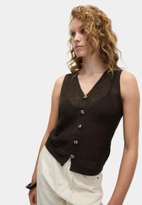 Жилет Жилет