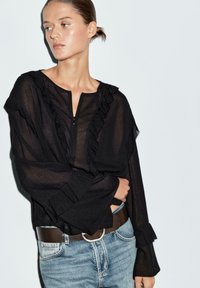 Блузка Блузка