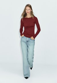 Лонгслив Лонгслив