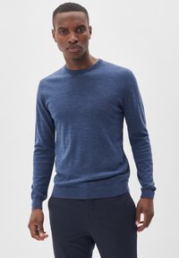 Пуловер Пуловер