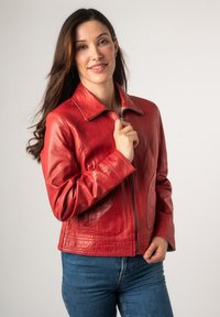 Кожаная куртка Кожаная куртка