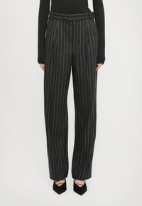 Прямые брюки Прямые брюки