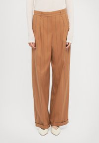 Широкие брюки Широкие брюки