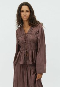 Блузка Блузка