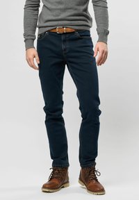 Узкие джинсы Узкие джинсы