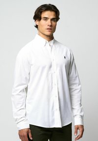 Рубашка Рубашка