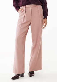 Широкие брюки Широкие брюки