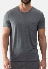 Футболка Футболка