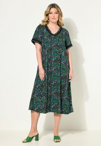 Летнее платье Летнее платье