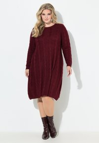 Вязаное платье Вязаное платье