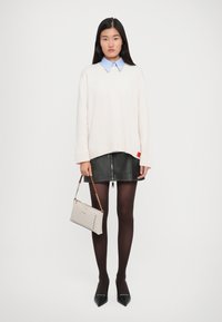 Кожаная сумка Кожаная сумка