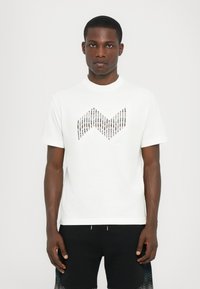 Футболка Футболка