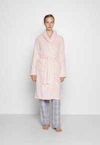 Халат Халат