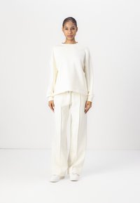 Спортивная куртка Спортивная куртка