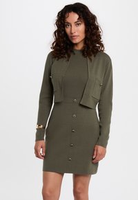 Вязаное платье Вязаное платье