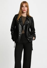 Кожаная куртка Кожаная куртка