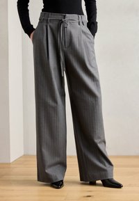 Брюки Брюки