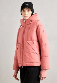 Зимняя куртка Зимняя куртка