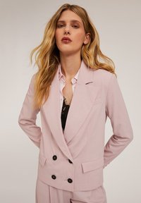 Костюм Костюм