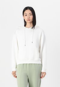 Пуловер с капюшоном Пуловер с капюшоном