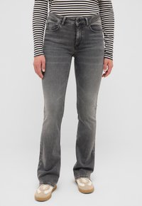 Клешеные брюки Клешеные брюки