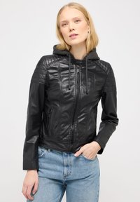 Кожаная куртка Кожаная куртка