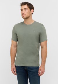 Футболка Футболка