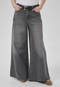 Джинсы Джинсы