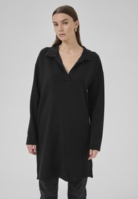 Короткое платье Короткое платье