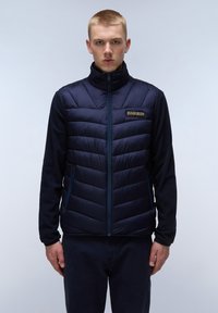 Жилет Жилет