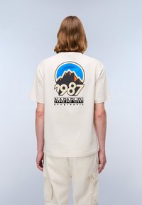 Футболка Футболка