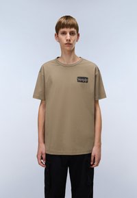 Футболка Футболка