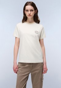 Футболка Футболка