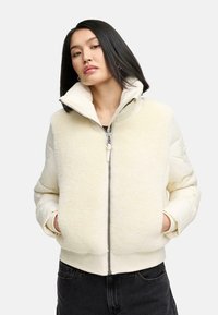 Зимняя куртка Зимняя куртка