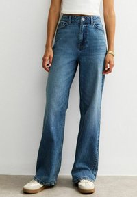 Джинсы Джинсы