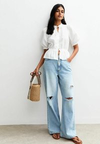 Блузка Блузка