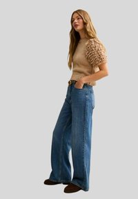 Пуловер Пуловер