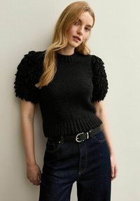 Пуловер с коротким рукавом Пуловер с коротким рукавом