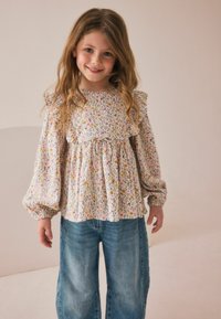 Блузка Блузка